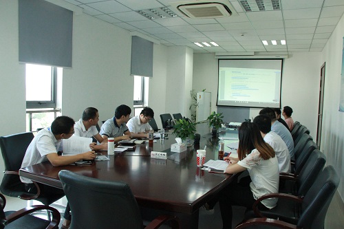 簡訊照片-軌道公司開展標(biāo)準(zhǔn)化內(nèi)審員培訓(xùn)及考試.jpg